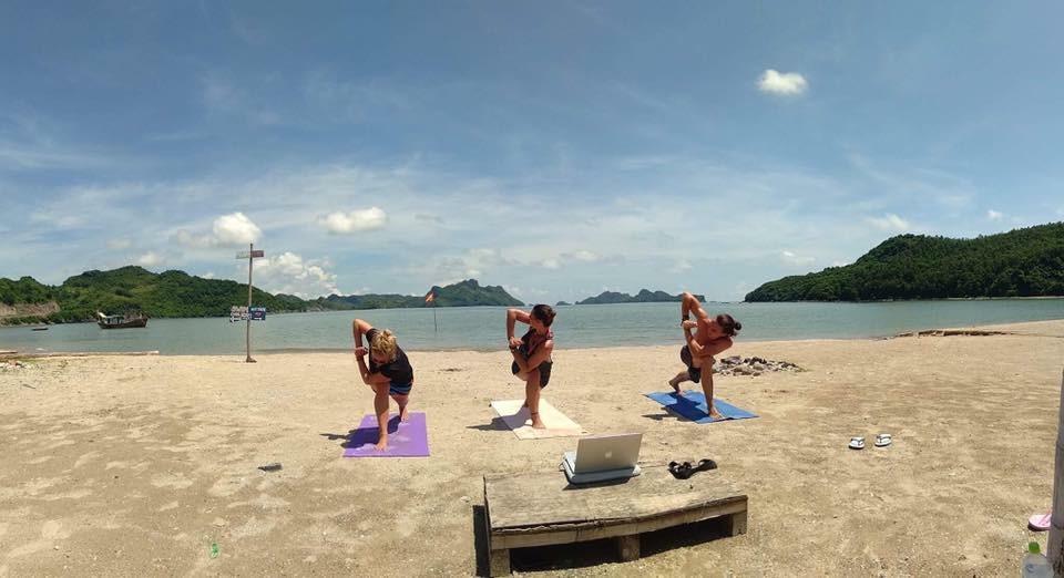 Woodstock Beach Camp Hien Hao Екстер'єр фото